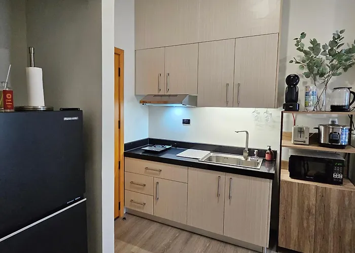 Awhile At Antara 1br Unit & Free Parking Apartment