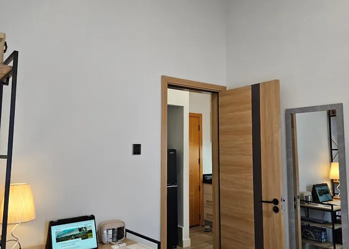 Apartment Awhile At Antara 1br Unit & Free Parking Talisay (Cebu)